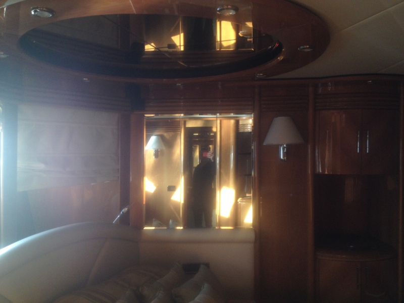 4092 11-12 Luxury yacht
