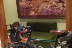 0453 Jadraque bike in hotel reception