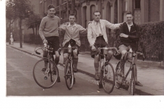 2-Huntingford-cyclists