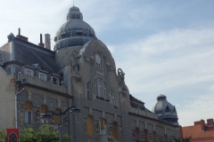 0398 24-8 domed building