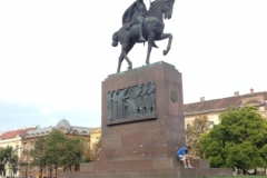 0547 1-9 statue