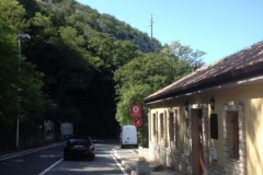 0759 8-9 road