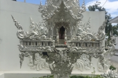 0142  15-8-19 white temple