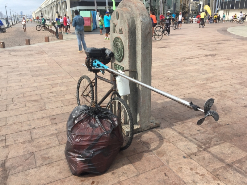 1299 10-12  Propeller bike