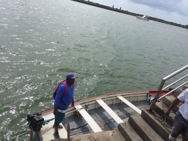 1301 10-12  boat