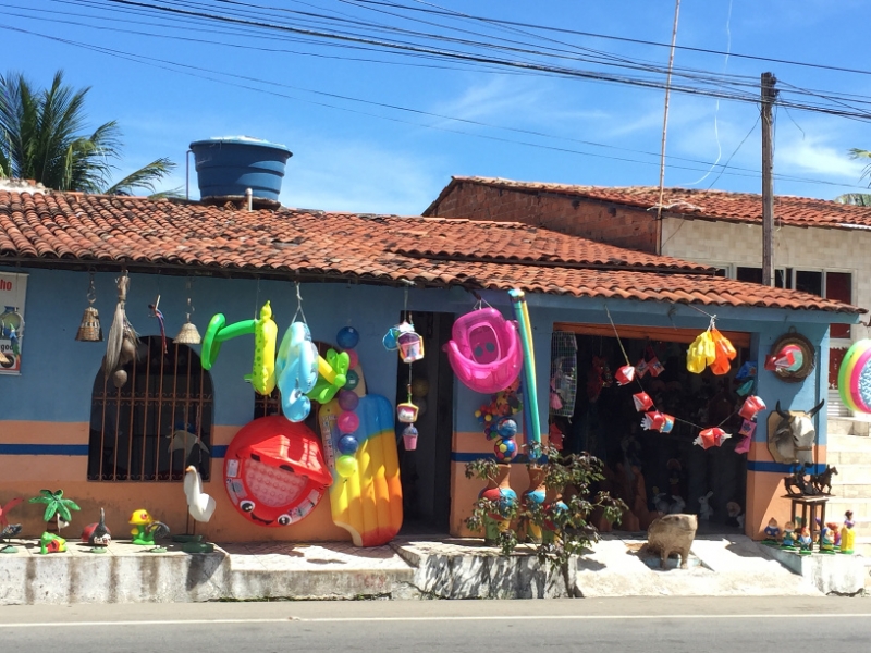 1468 15-12 beach toys