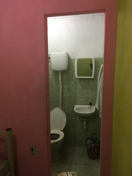1565 20-12 Bathroom