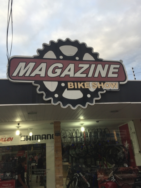 1585 21-12 bike show