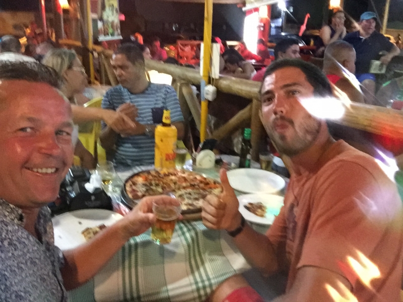 1726  30-12 Shared pizza
