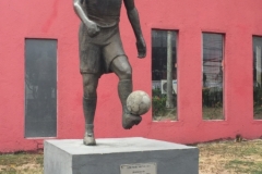 1312 10-12 Statue
