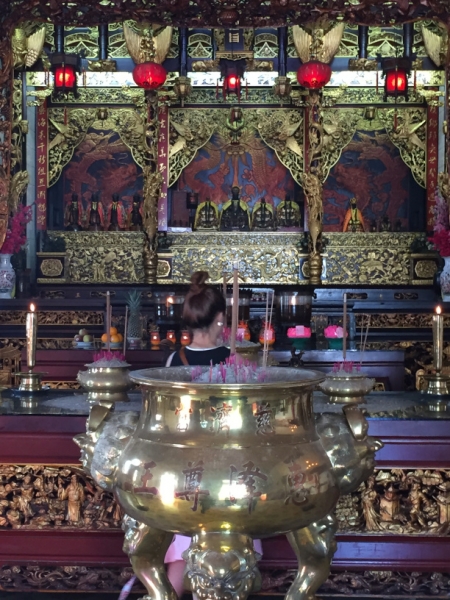 4649 -24-12-18  temple