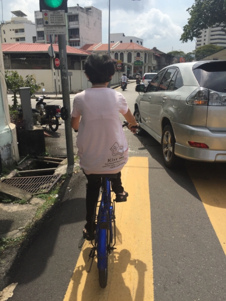 4716 -26-12-18  cyclist