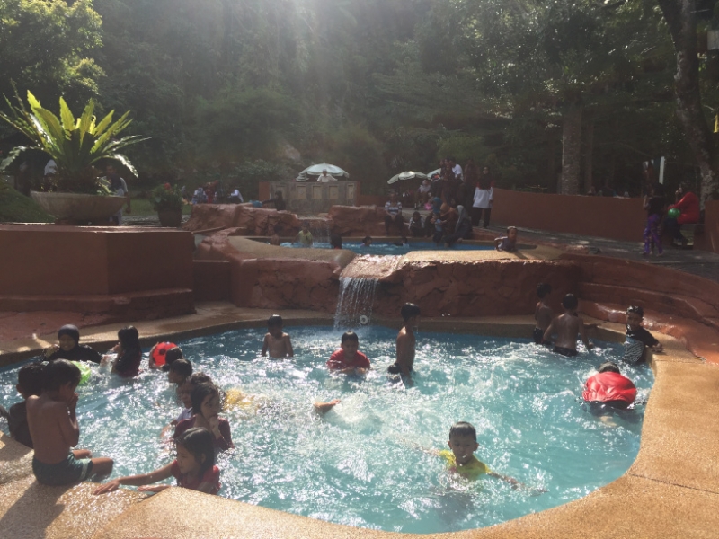4727 -26-12-18  Pool