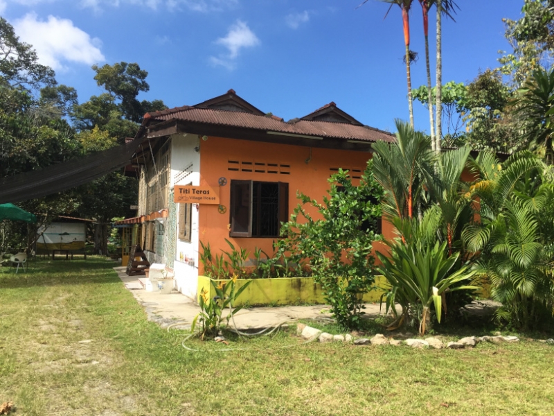 4919 31-12-18 Village House