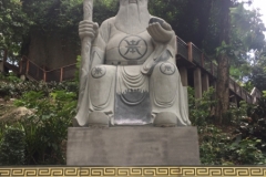 4695 -25-12-18  statue