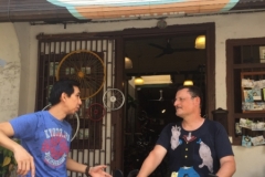 4711 -26-12-18  Lucas at bike shop