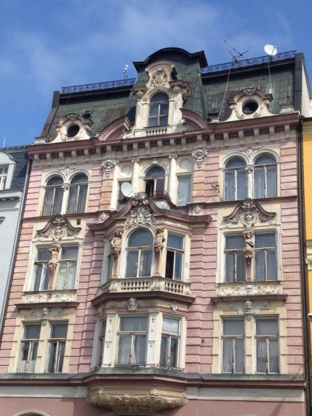 0146 10-8 facade