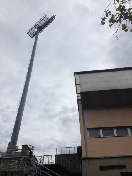 0159 11-8 Floodlight