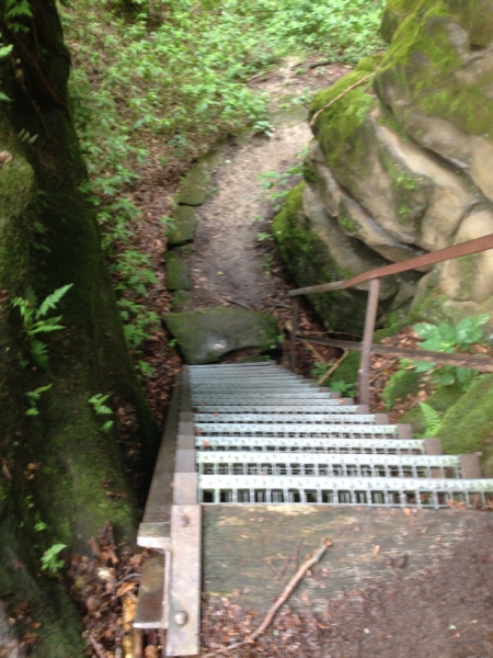 0192 12-8 Metal steps from above