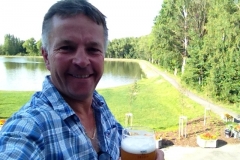0099 8-8 Brian and beer