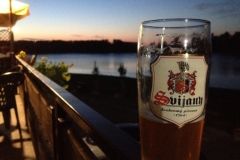 0101 8-8 Evevning beer