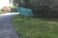 0109 9-8 street sign