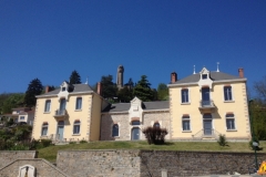 7780 10-4 house and statue