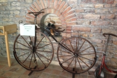 7814 12-4 Cycle museum