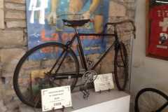 7854 12-4 Cycle museum