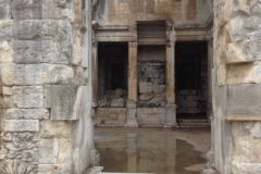 7686 26-3 ruined arch