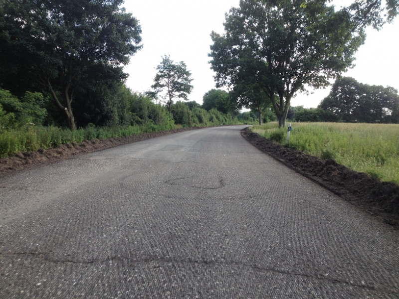 9596  6-7 road