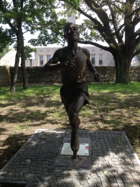 9785 18-7 Statue