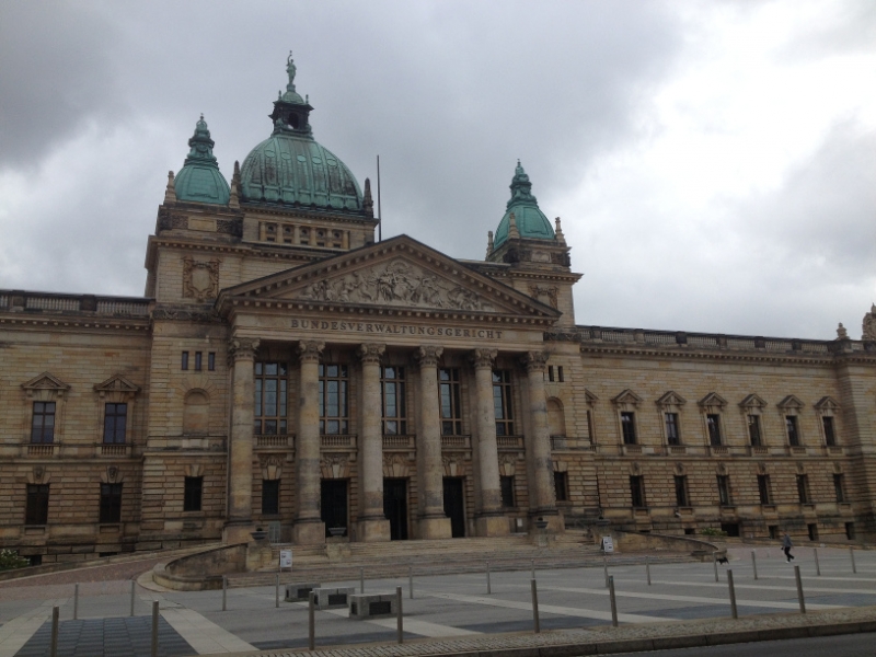 9868 24-7 building