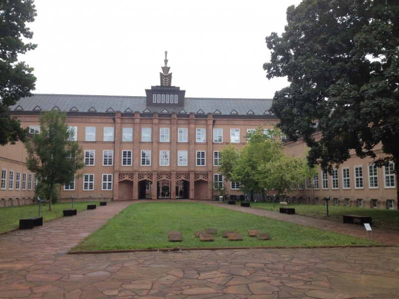 9887 26-7 Grassi museum