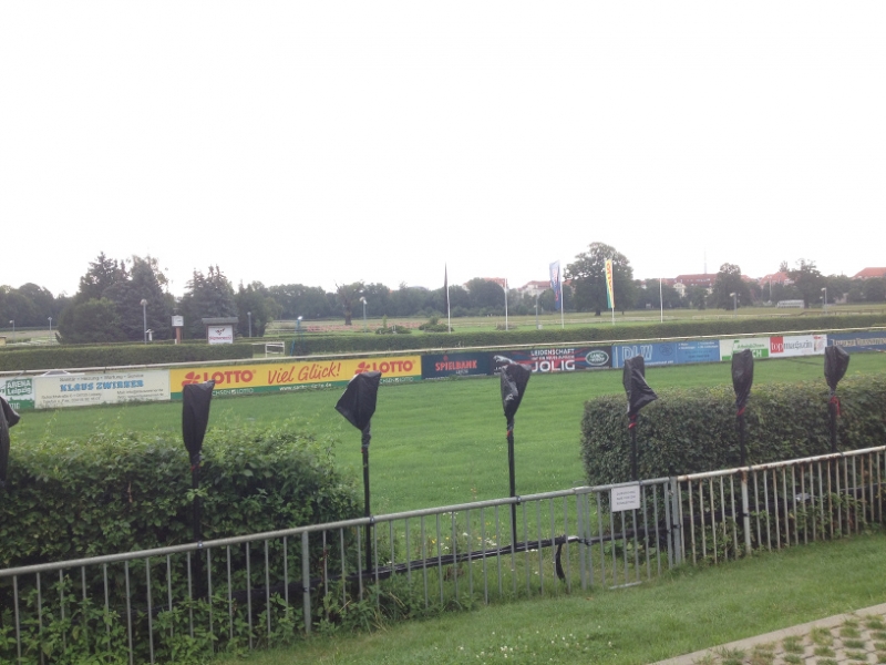 9941 27-7 racecourse?