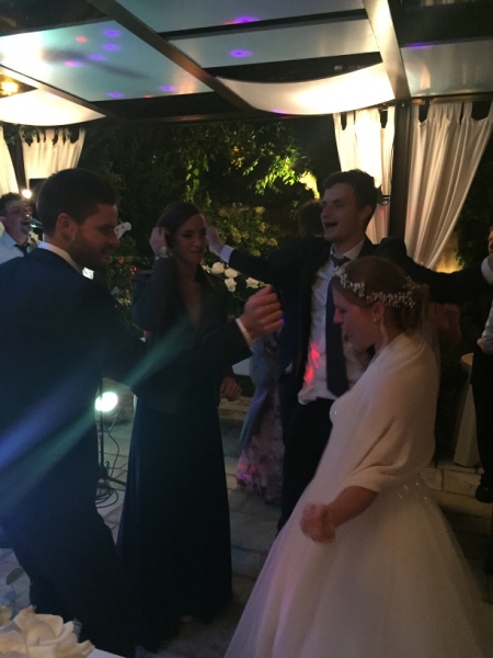 0022 23-9 bride and groom