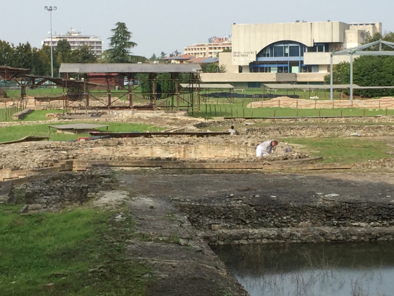 0101 4-10 Archaeology