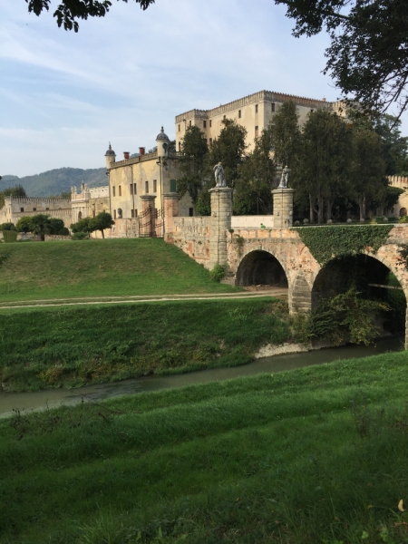 0108 4-10 Palace