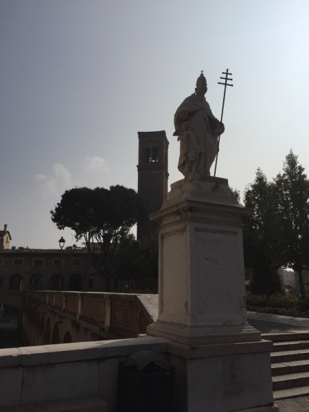 0128 6-10 Statue