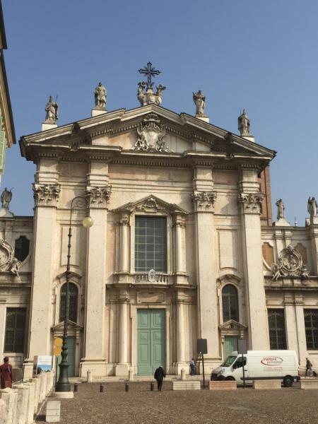 0134 6-10 St Peter cathedral
