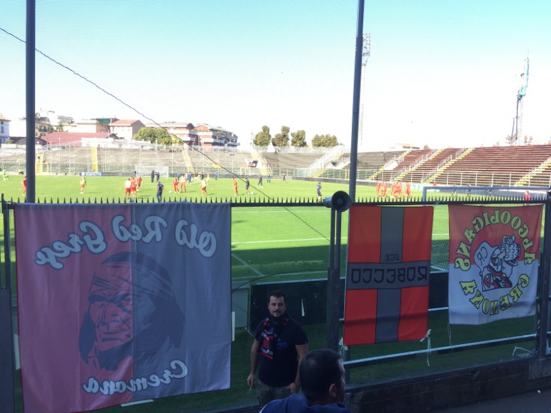 0194 8-10 Football