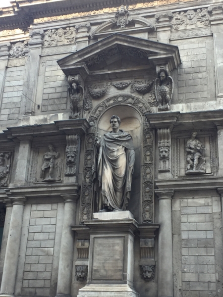 0247 10-10 Statue