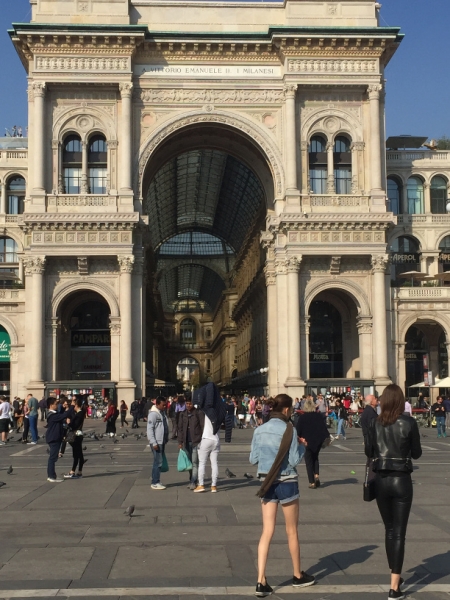 0251 10-10 Entranceto Galleria Vittorio Emanuele II shopping arcade