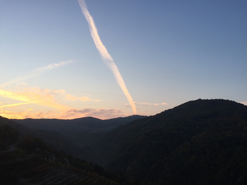 0324 17-10 plane trail