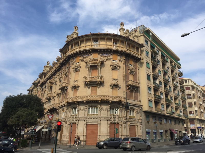 0358 17-10 Building