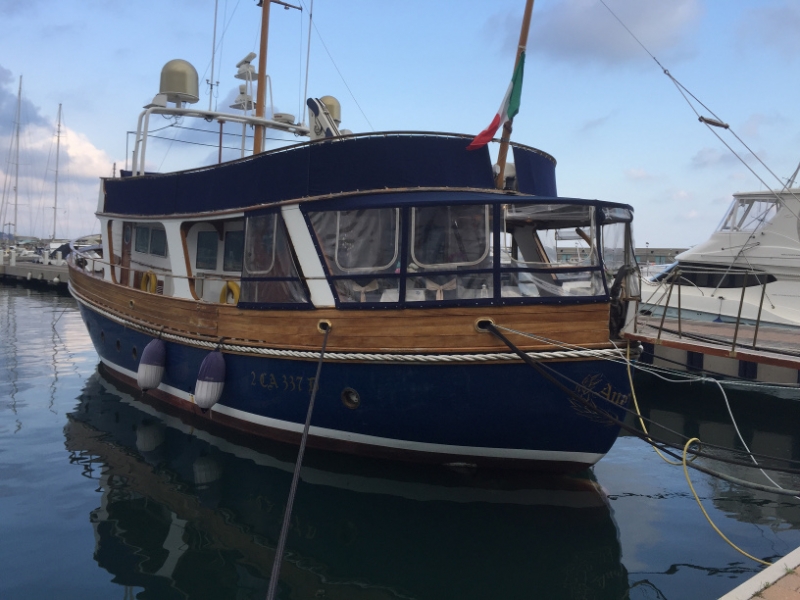 0383 18-10 Boat