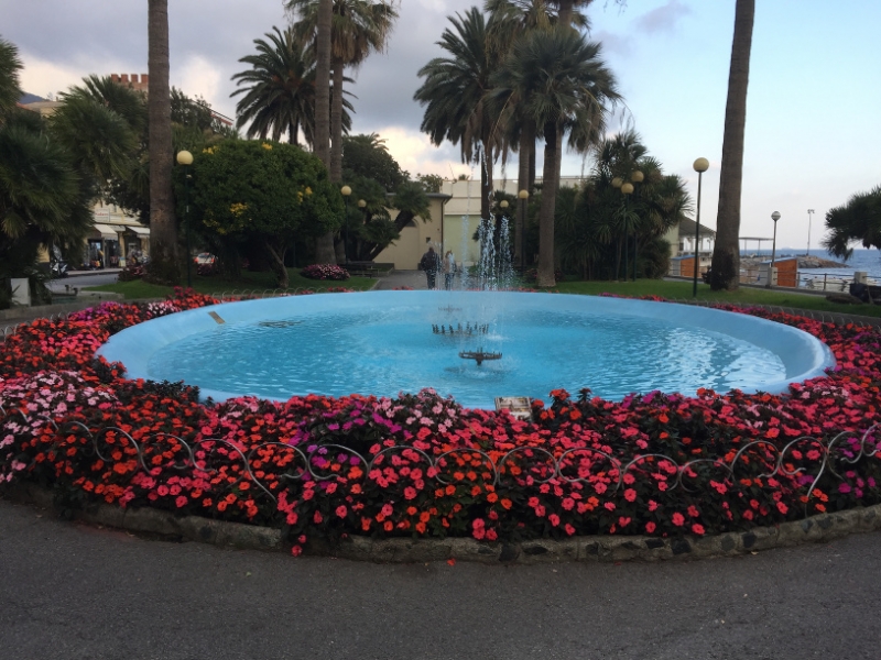 0387 18-10 Fountain