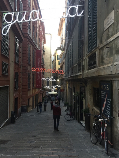 0412 19-10 Cobbled street