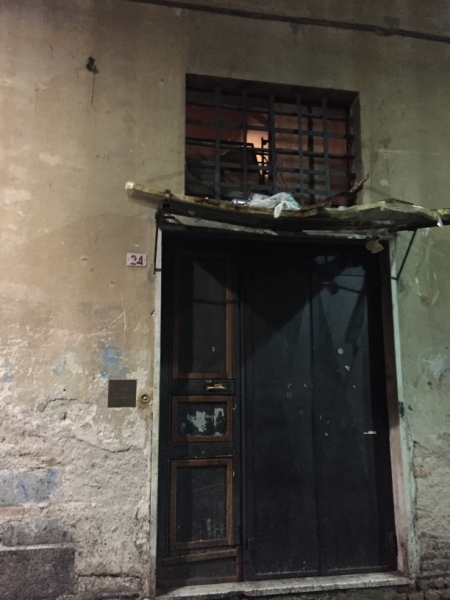 0416 20-10Doorway