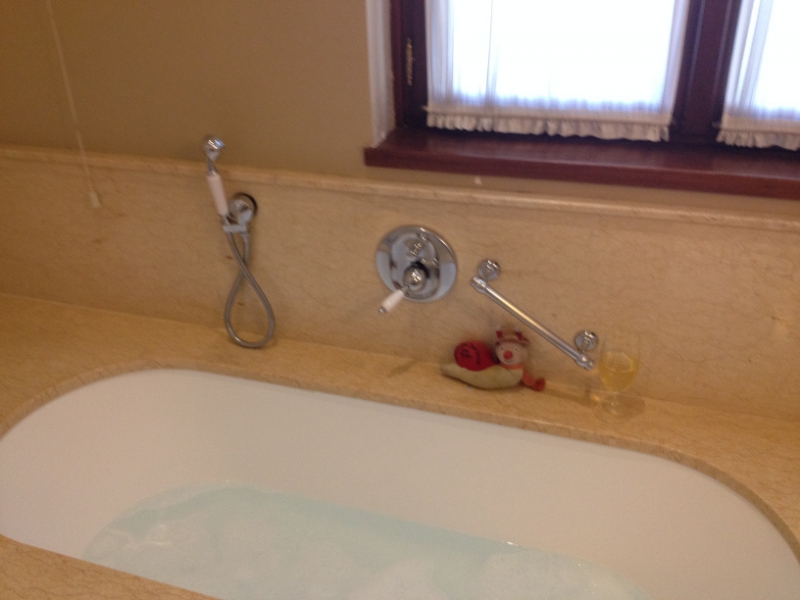 1093  20-9 bath